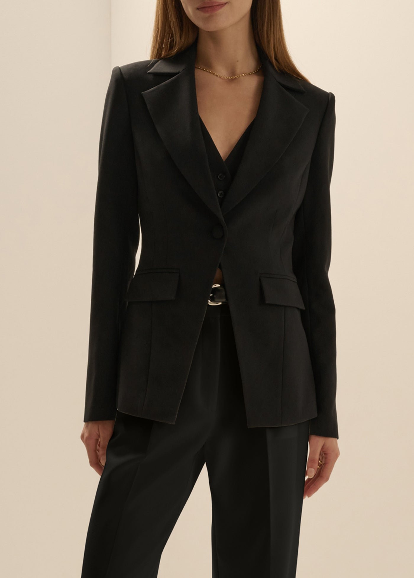 fec6pb6564_black_fec6bv7572_black_fewopp8505_black_073_76e01d91-971d-49fd-84be-1218cec4e500 THE CLASSIC BLAZER - Image 1
