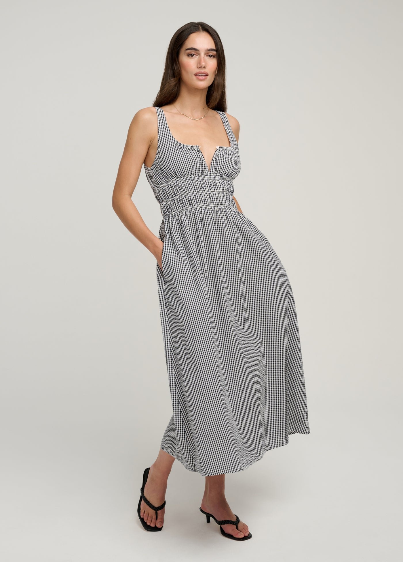 frt2sd4862_navy_white_009 THE SLEEVELESS SWOON DRESS - Image 1